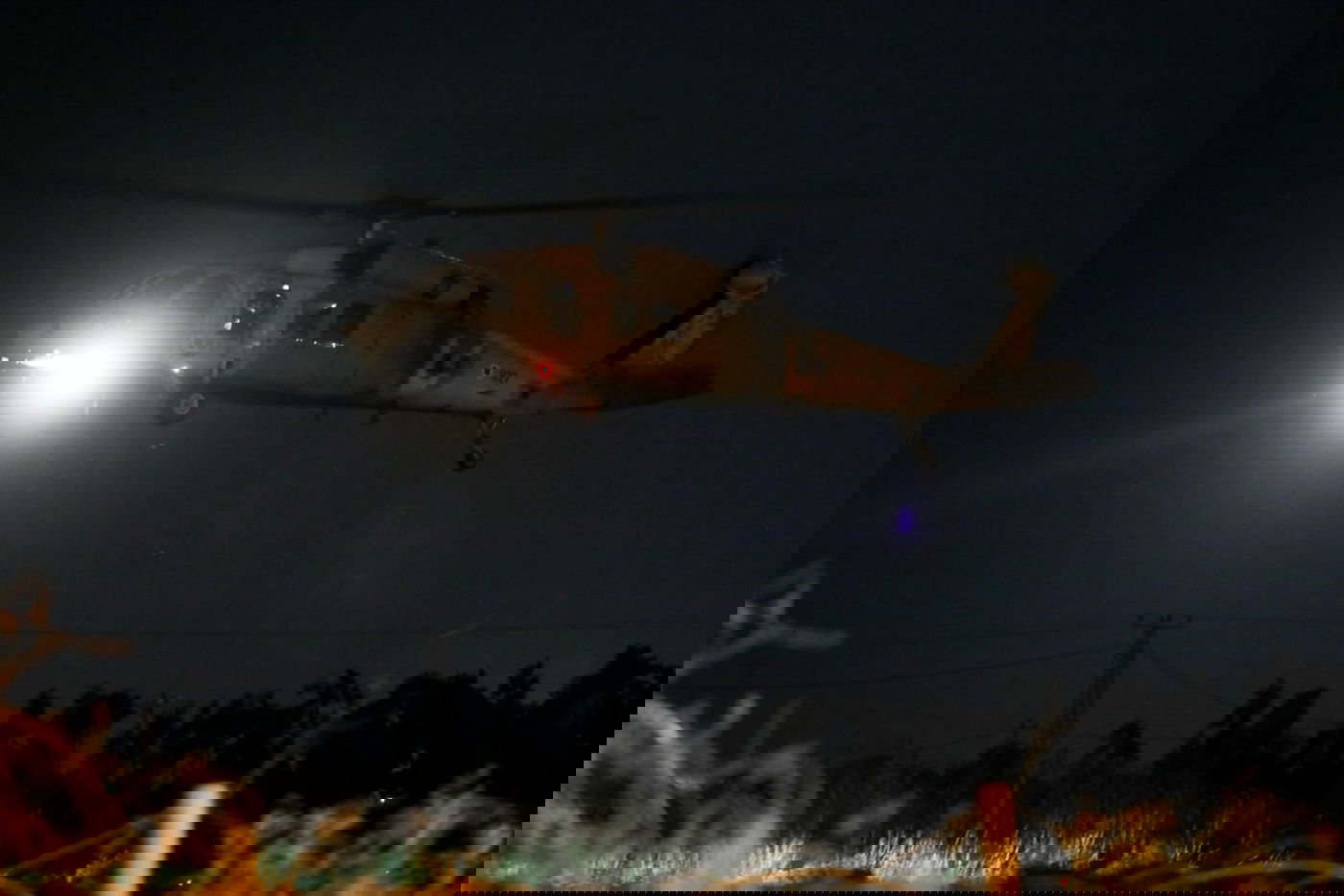 הלב שותת, ממאן להאמין: נהפך לאבל - מחולנו; אוי נא לנו