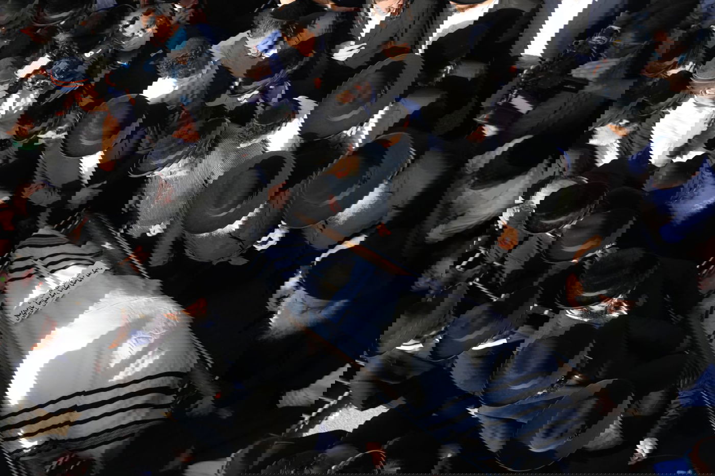 מזעזע: הילד ב'קדיש' על אביו שנהרג • צפו