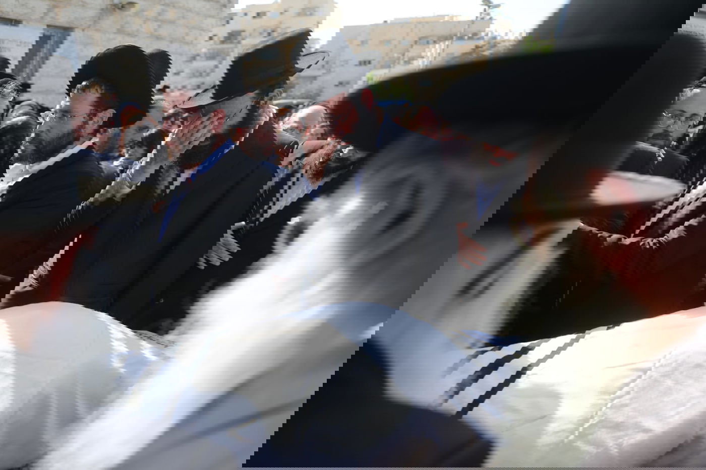 מזעזע: הילד ב'קדיש' על אביו שנהרג • צפו