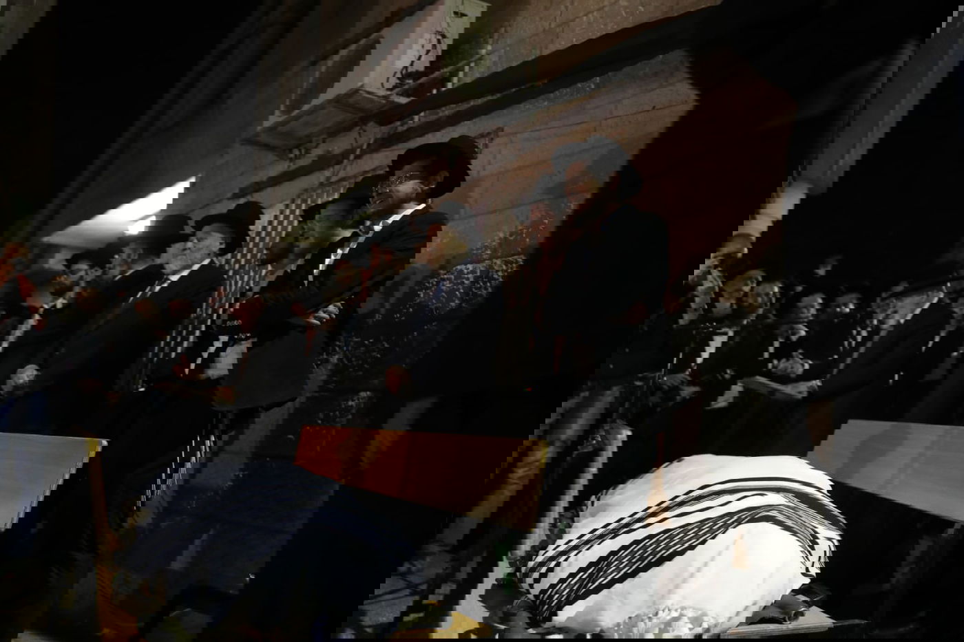 "טאטע די": כך נפרדו בישיבת מיר מהבחור יוסף קאהן ז"ל