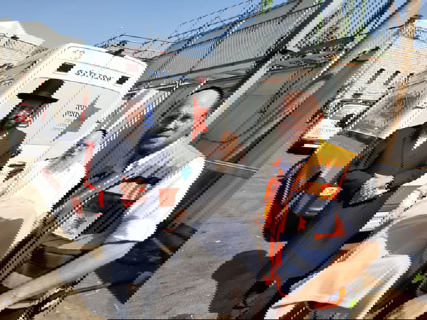 "שכבתי עם פנים אל הרצפה"; האברך שנפצע חזר למירון כדי להודות