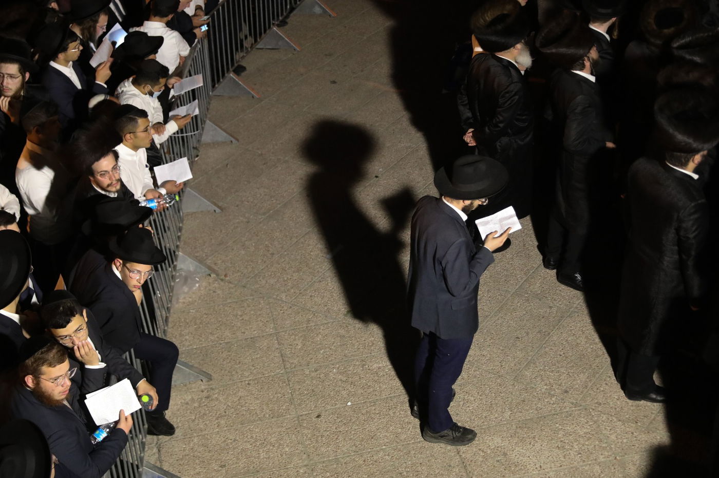 מההדלקה ועד הלוויות; 'אסון מירון' בעיניים של צלם 'כיכר'