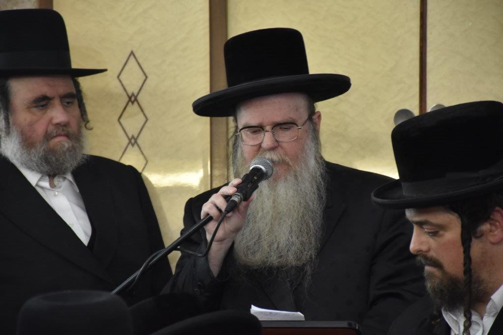 המונים בהלוויית הרבי הישיש מספינקא זצ"ל