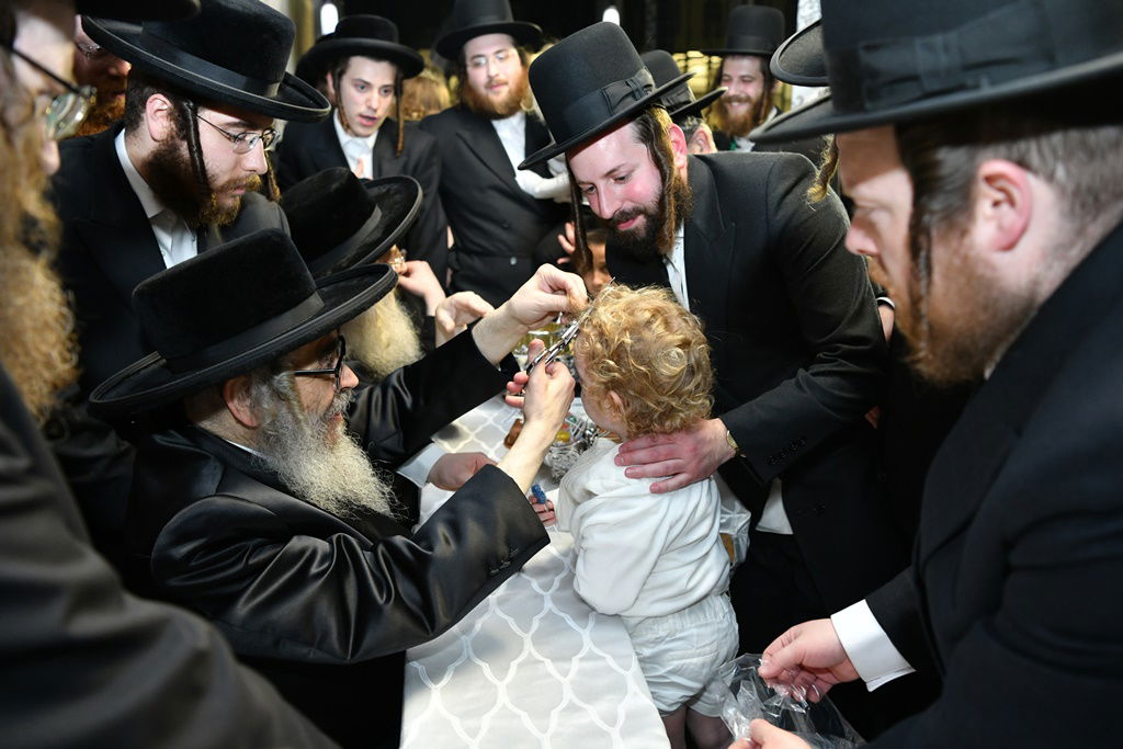 בצל האסון: כך נערכה ה'הדלקה' בסאטמר