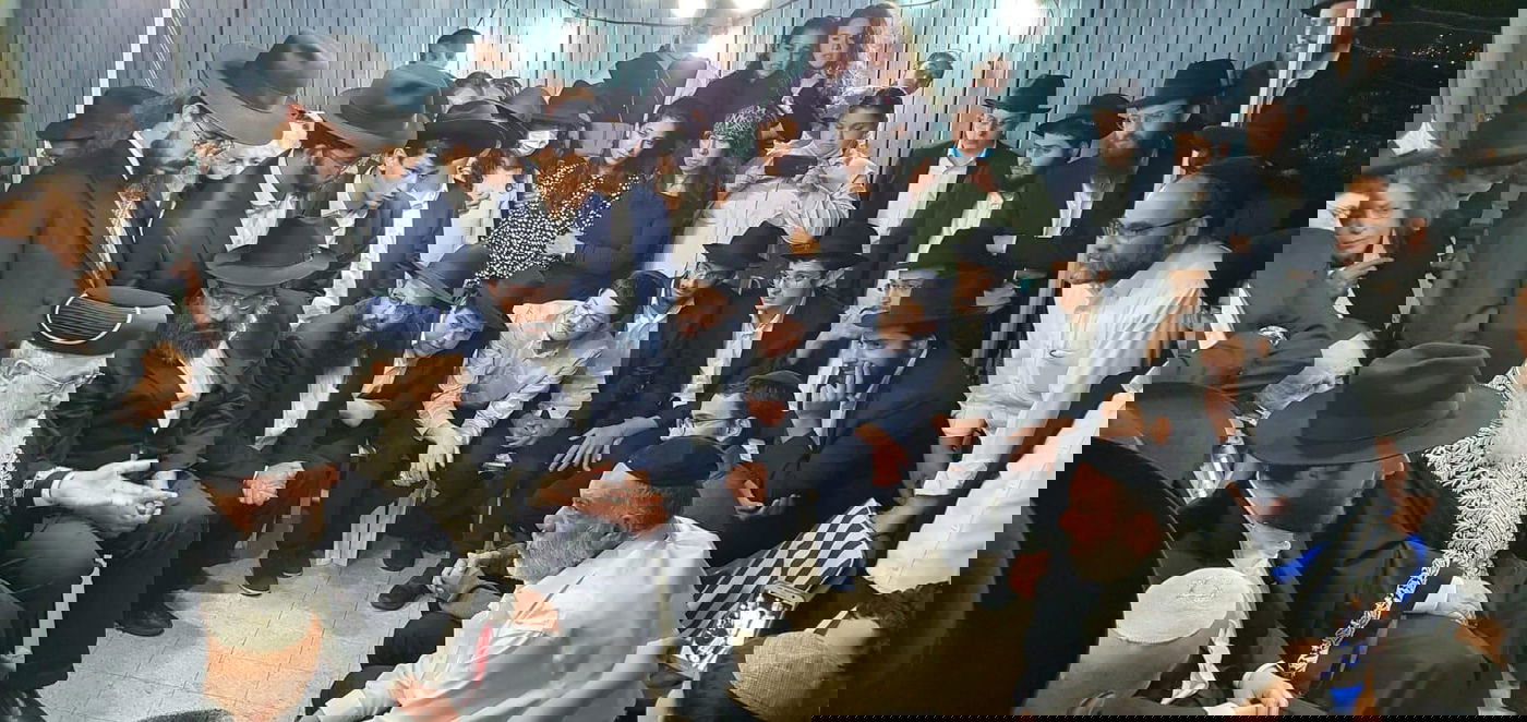 הראשון לציון הגר"י יוסף ביקר בבתי הרוגי מירון