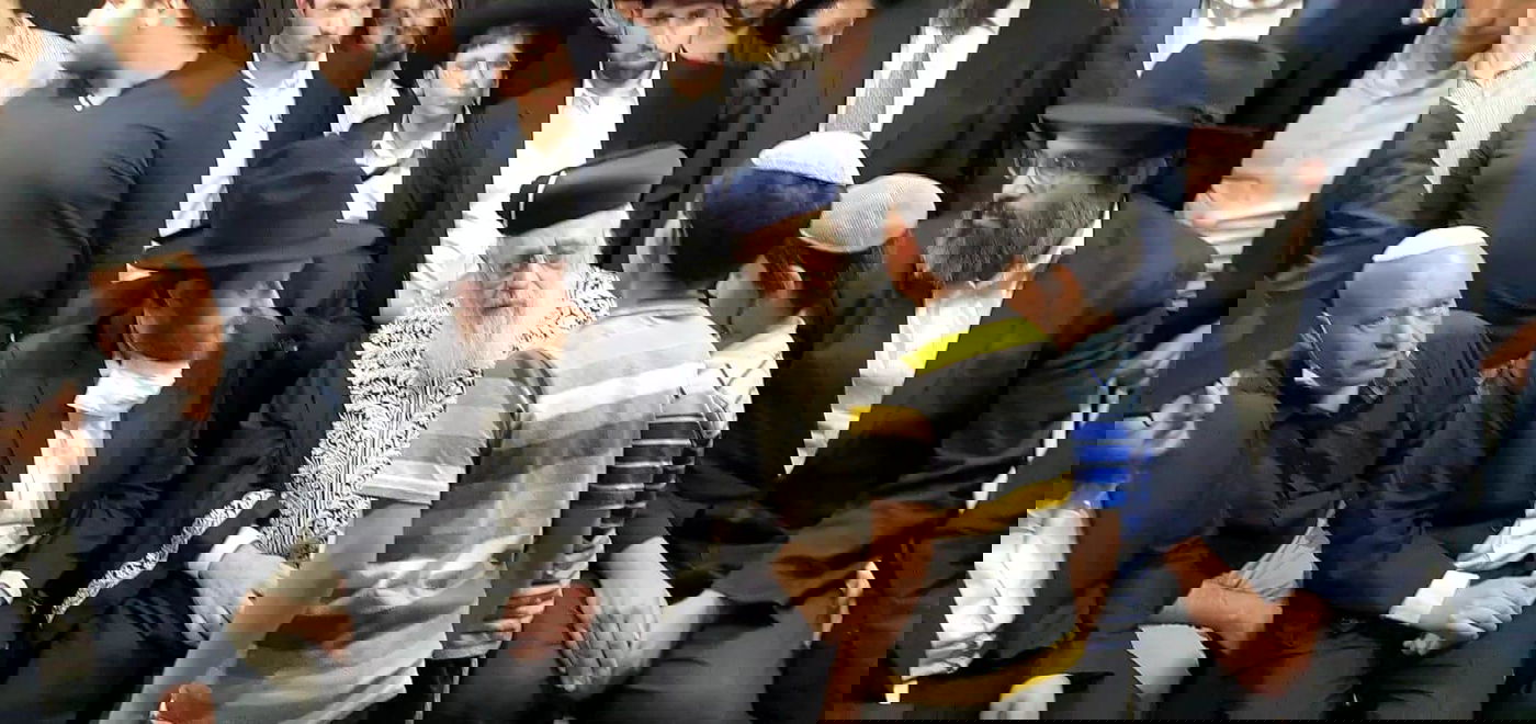 הראשון לציון הגר"י יוסף ביקר בבתי הרוגי מירון