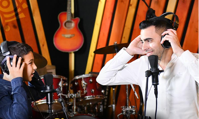 אופיר סלומון וילד הפלא ניתאי צרפתי בשיר תפילה