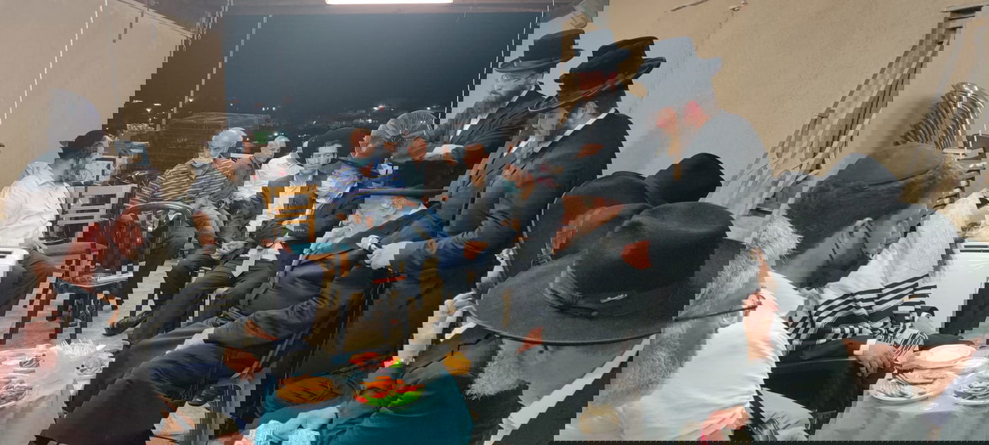 הרבי מקאפיטשניץ עלה למירון וניחם את האבלים