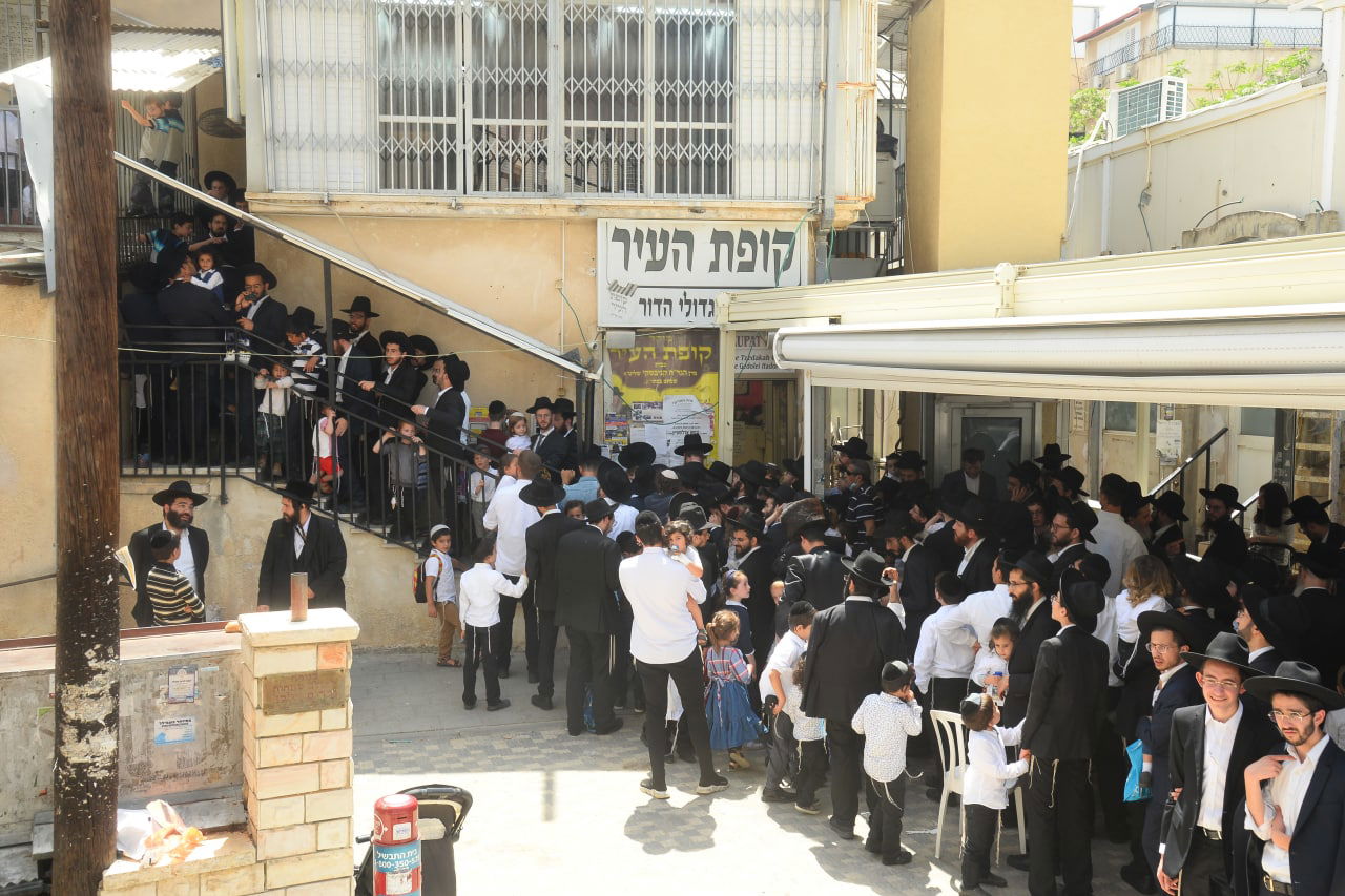 שָׁם קָנִיתָ הוֹדְךָ וַהֲדָרֶךָ: אלפי ילדי החלאקה אצל שר התורה