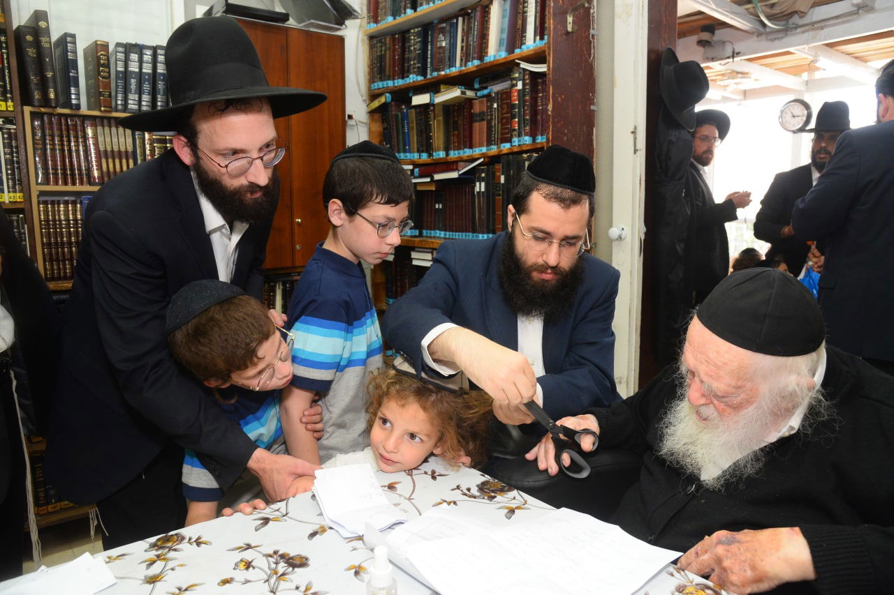 שָׁם קָנִיתָ הוֹדְךָ וַהֲדָרֶךָ: אלפי ילדי החלאקה אצל שר התורה