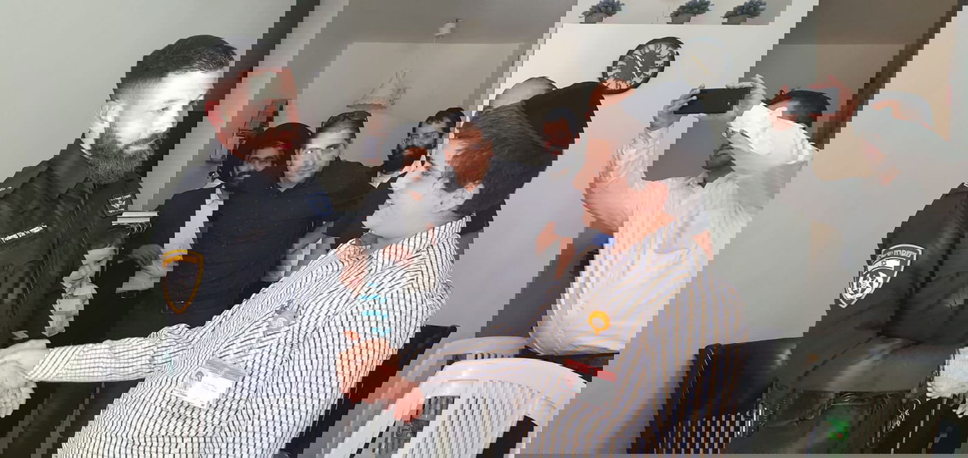 דרמה בבית האבלים: אותר 'השוטר המחלץ' האמיתי מאסון מירון