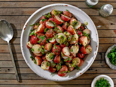 סלט תפוחי אדמה ברוטב ויניגרט חרדל ועשבי תיבול