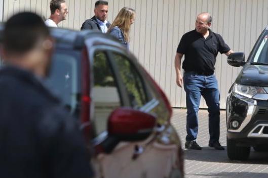 בנט, לפיד וסער נפגשו בת״א: "שואפים לסגור מהר"