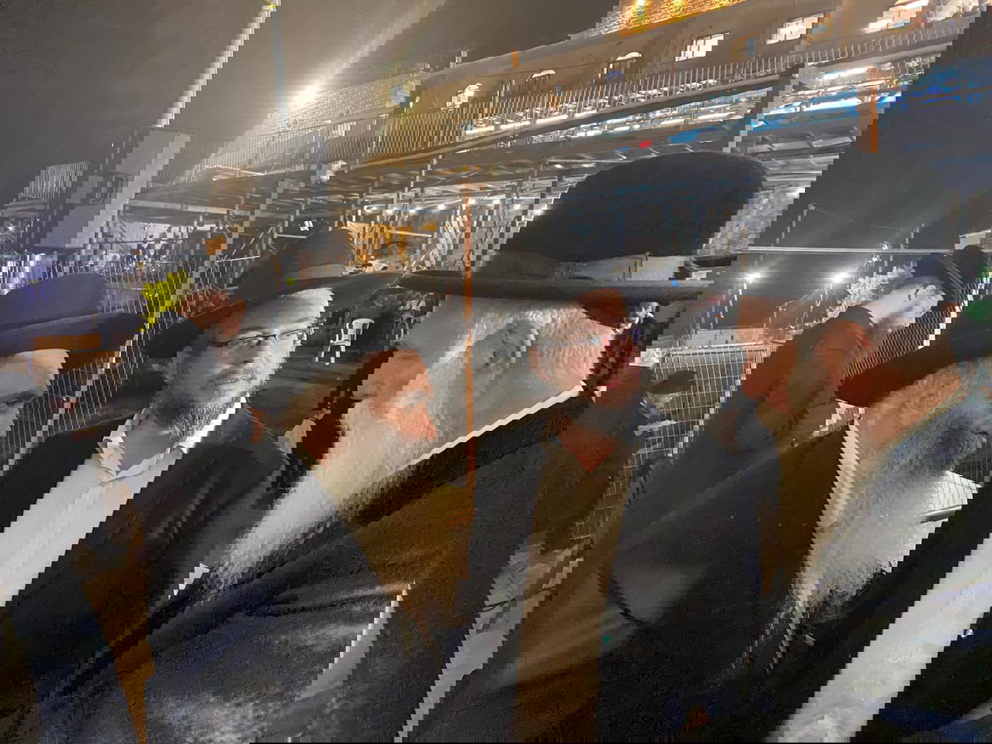 כשהגרי"ד גרוסמן דמע במקום האסון במירון • צפו