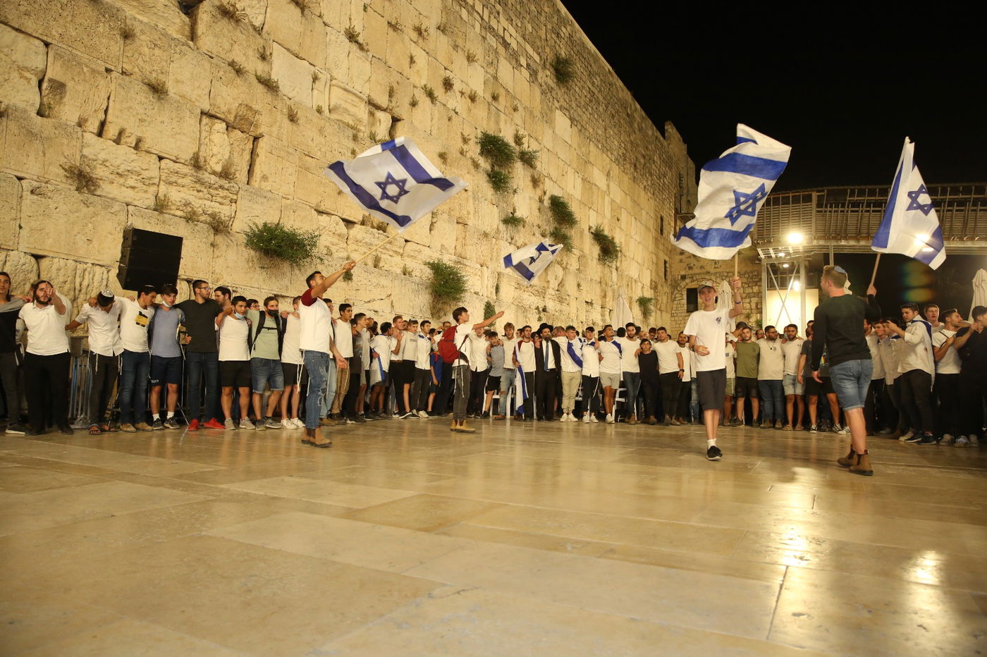 חגיגות 54 שנים לשחרור י-ם - נפתחו בכותל