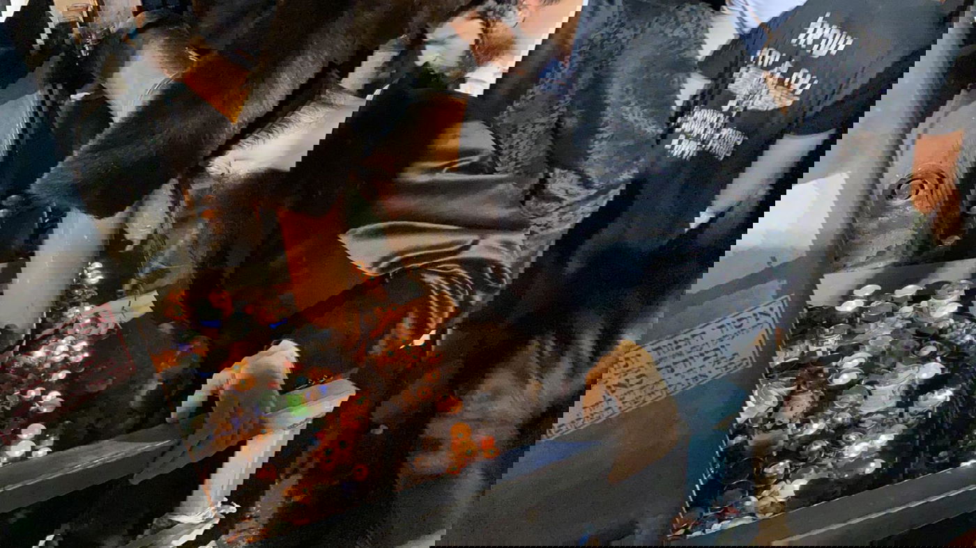 האב השכול בזירת האסון: "רבי שמעון צעק אלינו, תתחזקו"