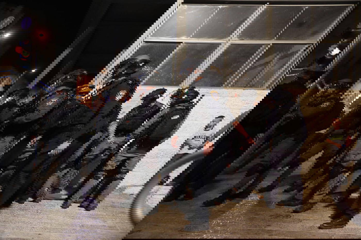 מהומות בהר הבית; רקטה שוגרה מעזה; צה"ל תקף עמדה