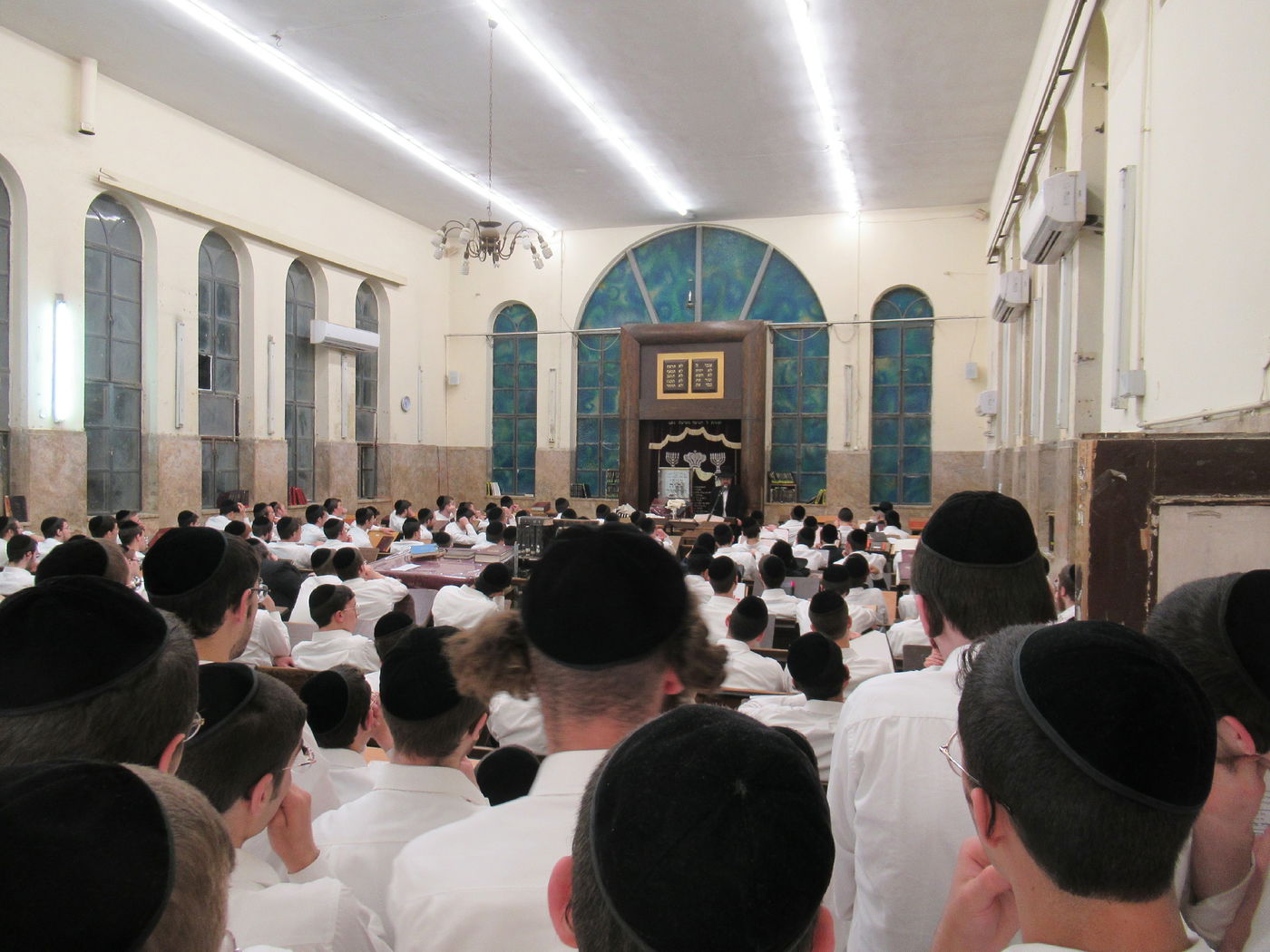 ככלות השבעה: עצרת מספד בישיבת פוניבז'