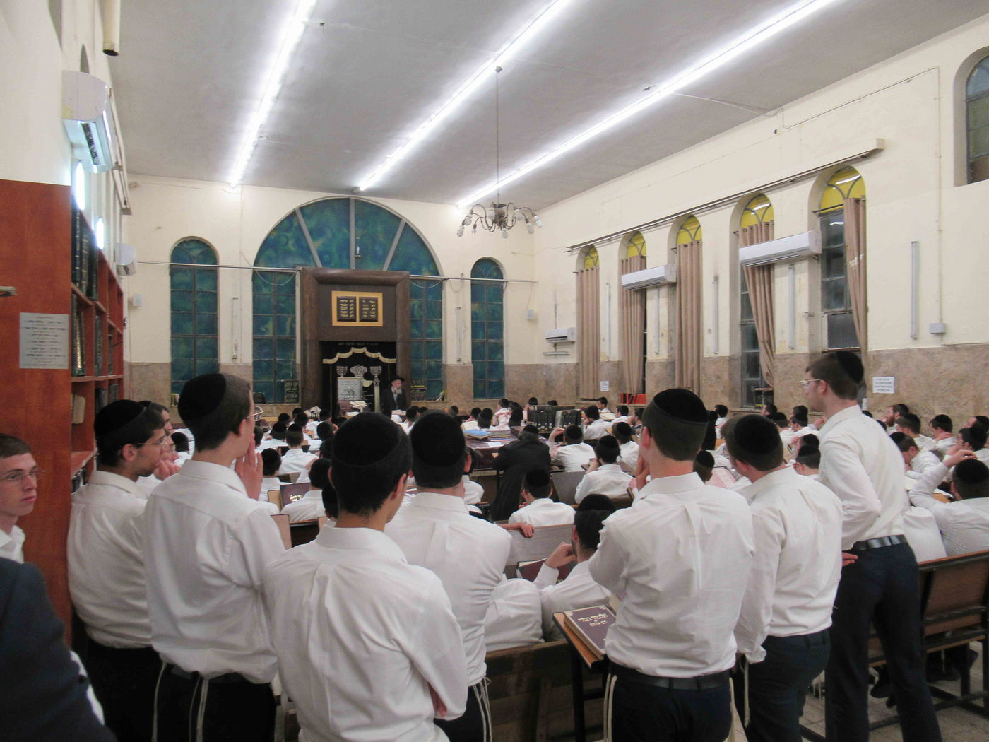 ככלות השבעה: עצרת מספד בישיבת פוניבז'