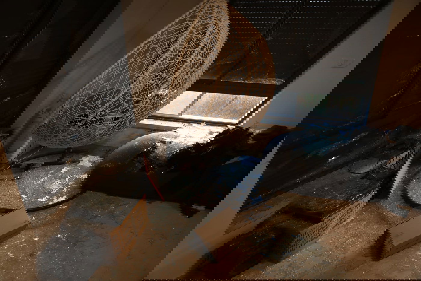 "הכל היה מנופץ"; התושב שביתו נפגע משחזר