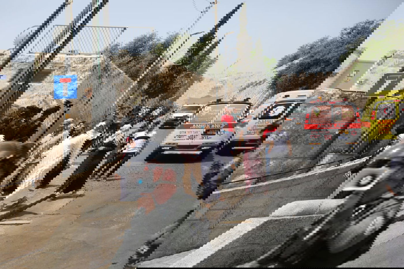 תיעוד דרמטי מירושלים: יהודים ניצלו מלינץ' בשער האריות