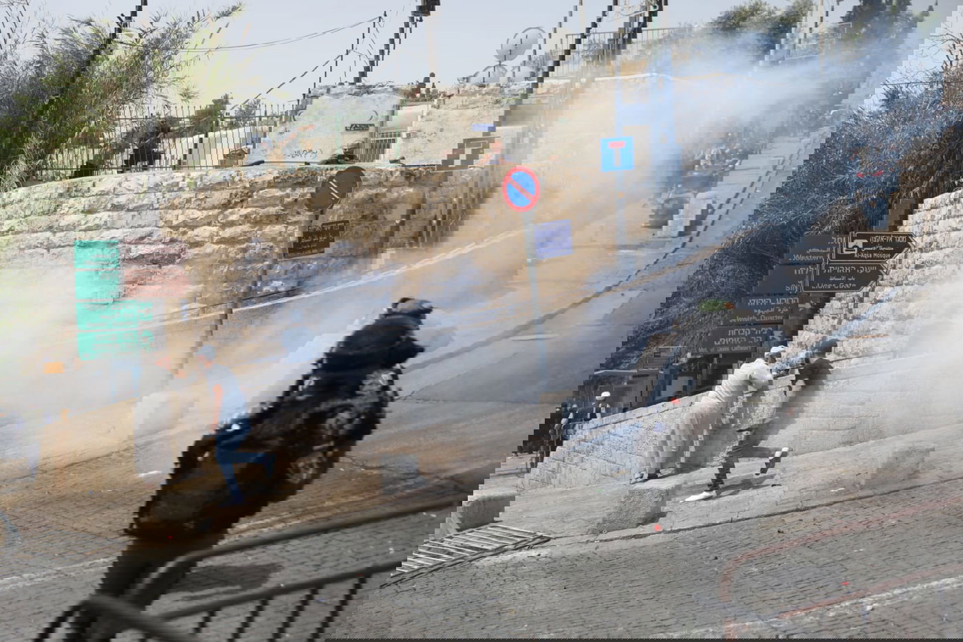 תיעוד דרמטי מירושלים: יהודים ניצלו מלינץ' בשער האריות