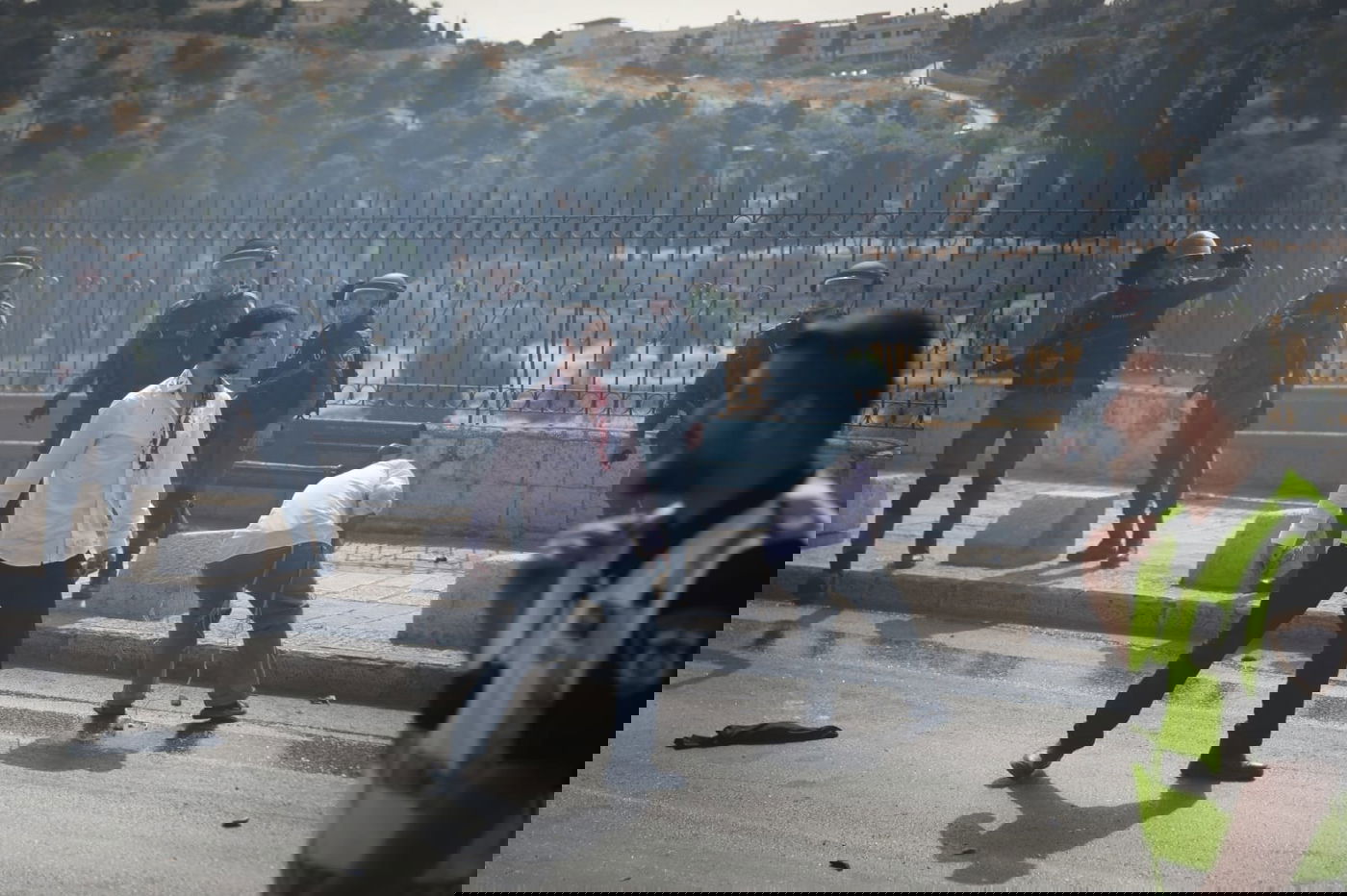 תיעוד דרמטי מירושלים: יהודים ניצלו מלינץ' בשער האריות