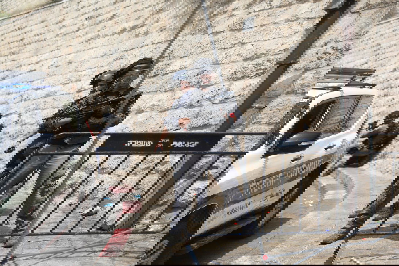 תיעוד דרמטי מירושלים: יהודים ניצלו מלינץ' בשער האריות