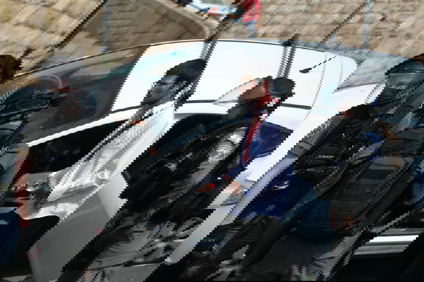 תיעוד דרמטי מירושלים: יהודים ניצלו מלינץ' בשער האריות