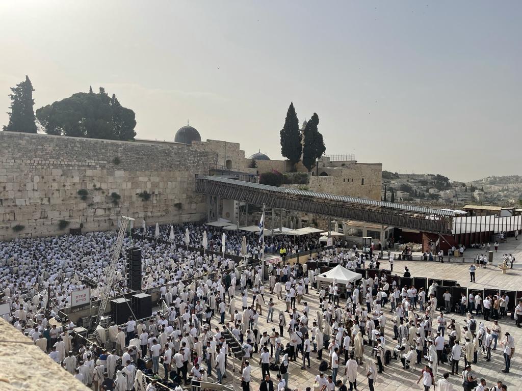 רחבת הכותל המערבי, הבוקר