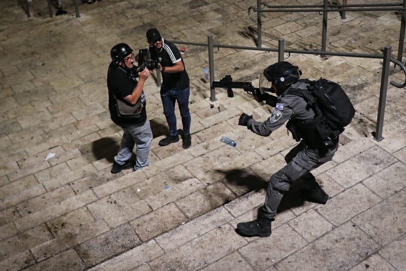 עימותים בירושלים, בחיפה ובנצרת; טנקים תקפו ברצועה