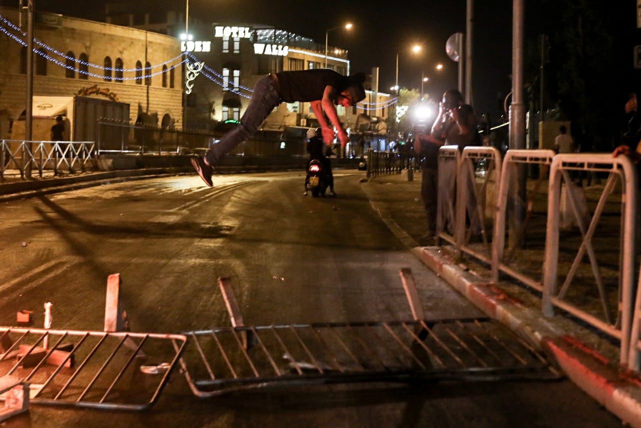 עימותים בירושלים, בחיפה ובנצרת; טנקים תקפו ברצועה