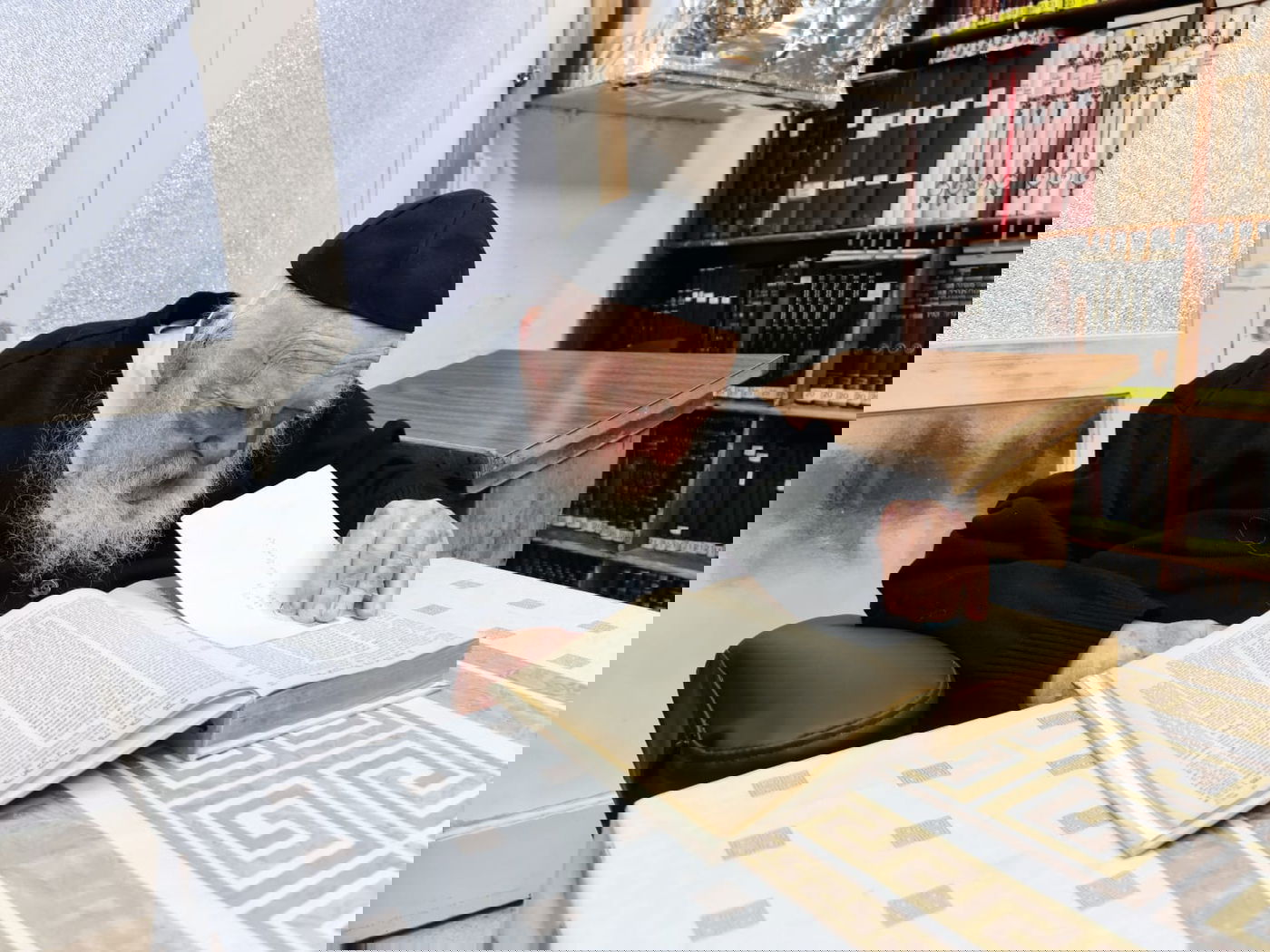 "שומר החומות"; מרן שר התורה שוקד על תלמודו