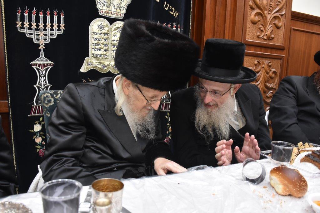 באוז'רוב חגגו בר מצווה לנכדו של האדמו"ר