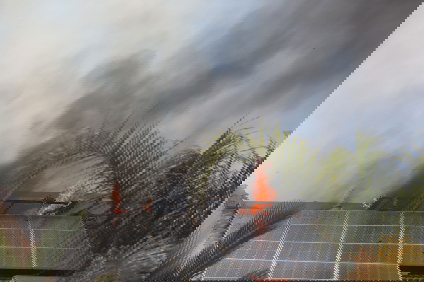 שני אזרחים נהרגו; מטח הטילים גבר על מערכת כיפת ברזל