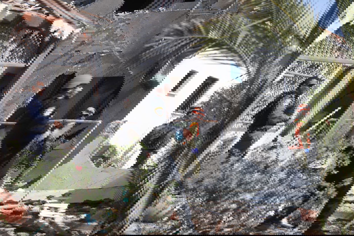 שני אזרחים נהרגו; מטח הטילים גבר על מערכת כיפת ברזל