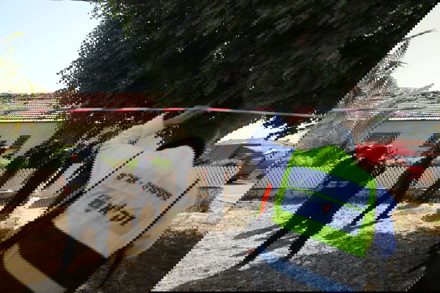 שני אזרחים נהרגו; מטח הטילים גבר על מערכת כיפת ברזל