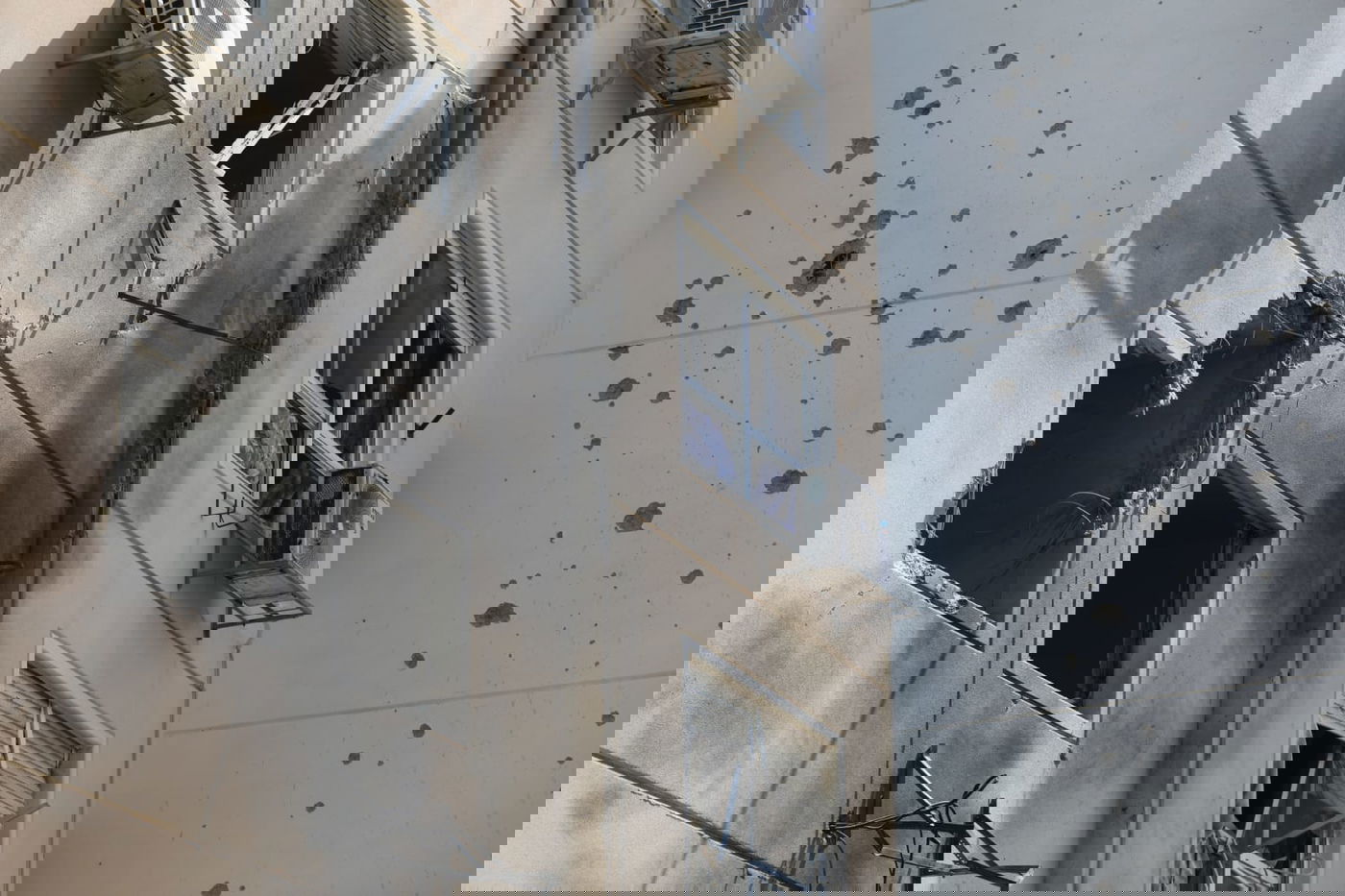 תיעוד: הנזק מהפגיעה ישירה בעיר אשקלון