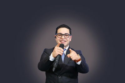 אבי אילסון מחדש את הקלאסיקה: "הלוואי"