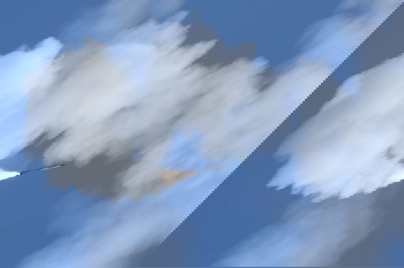 בעדשה של חיים גולדברג: כיפת ברזל וירי הפגזים