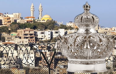 "דווקא בימים סוערים אלו, כל יהודי רוצה לזכות בספר התורה"