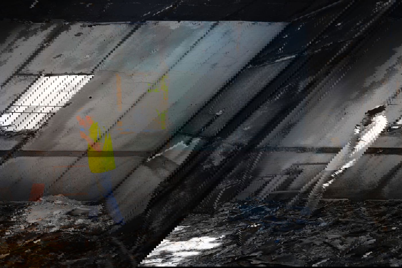 בית הכנסת נשרף וניזוק; ספרי התורה ניצלו