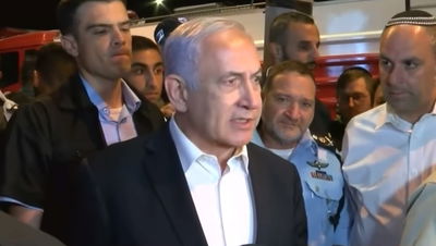 נתניהו סייר בלוד: "מדובר בחיים או מוות". צפו