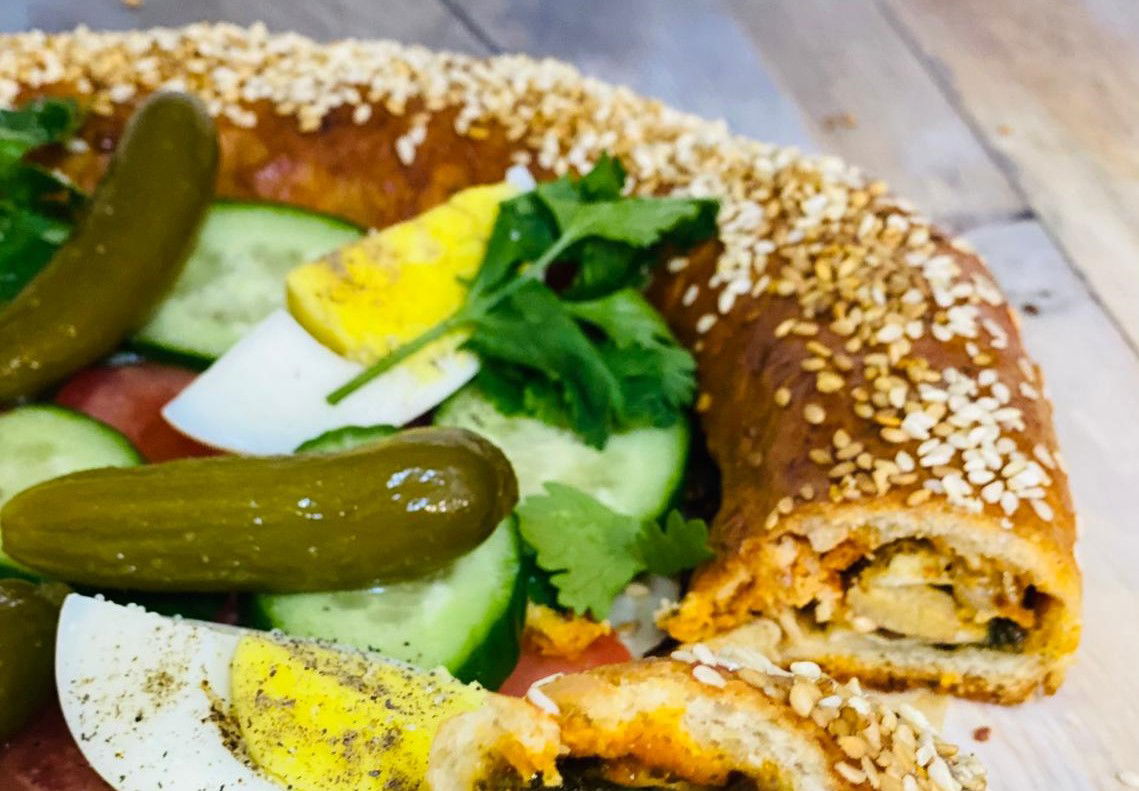 מאפה שמרים במילוי גבינות, פטריות וזיתים