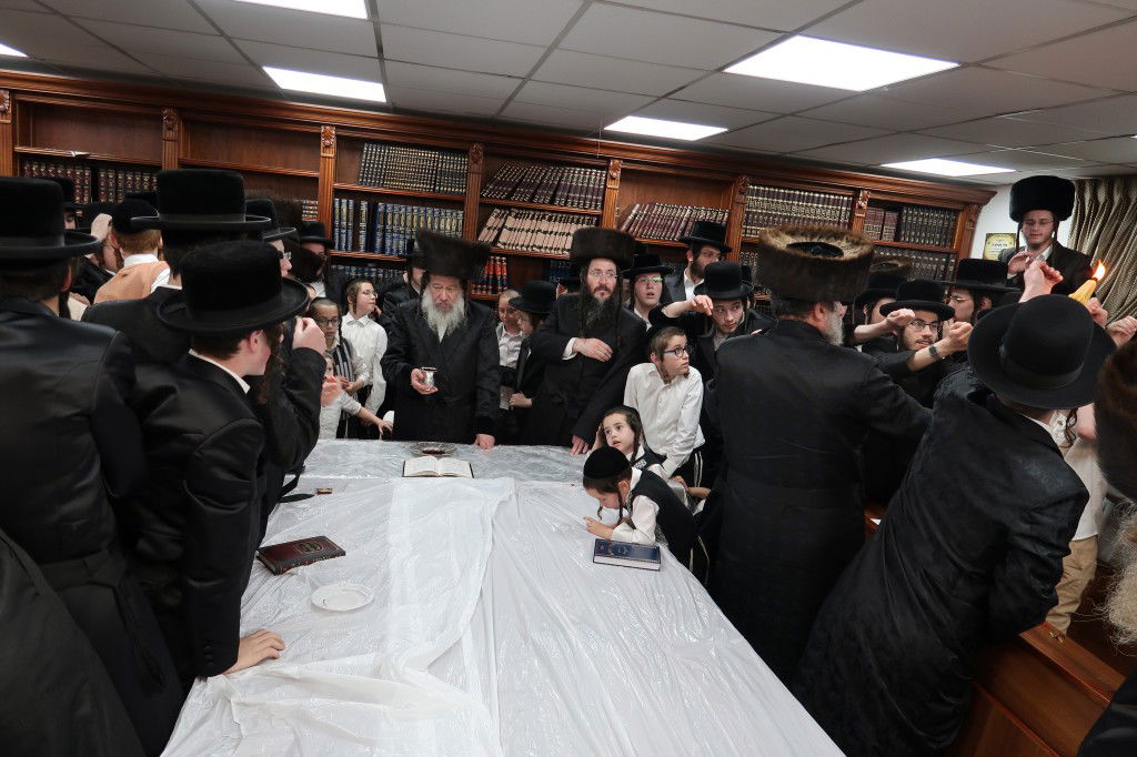 צפו: האדמו"ר מזוועהיל שבת בביתר עילית