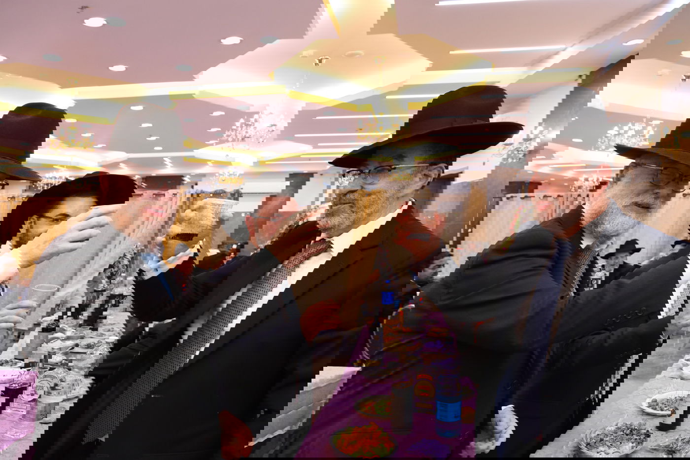 יעקב אשר אירס; רבנים ואישי ציבור באו לברך