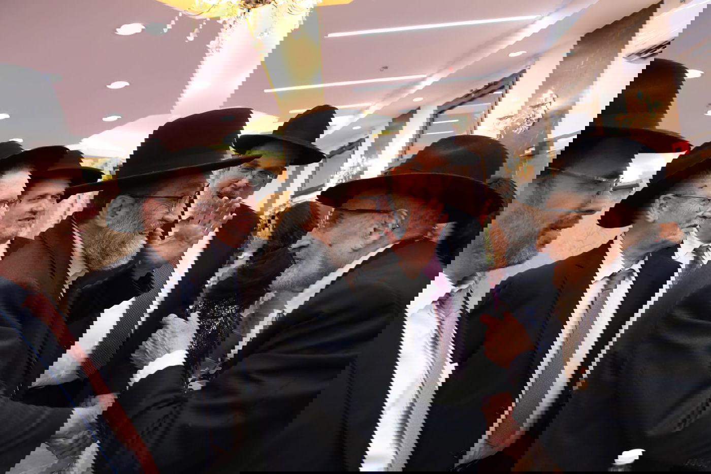 יעקב אשר אירס; רבנים ואישי ציבור באו לברך