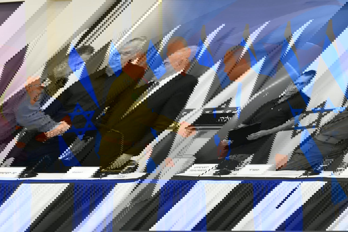 רה"מ נתניהו: "המשוואה - שונתה"; גנץ: "זמן להליך מדיני"