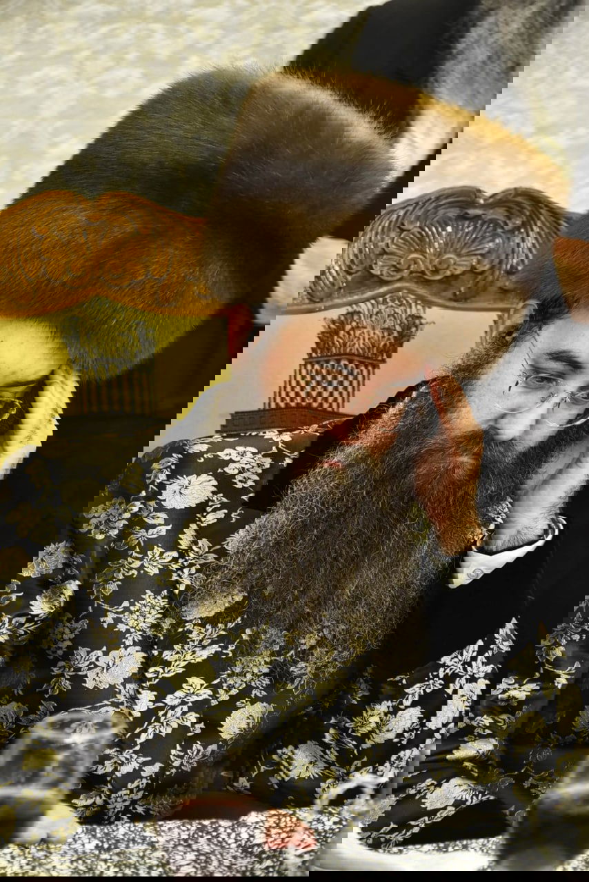 האדמו"ר רקד את 'ריקוד השמות' עם ספר התורה • צפו