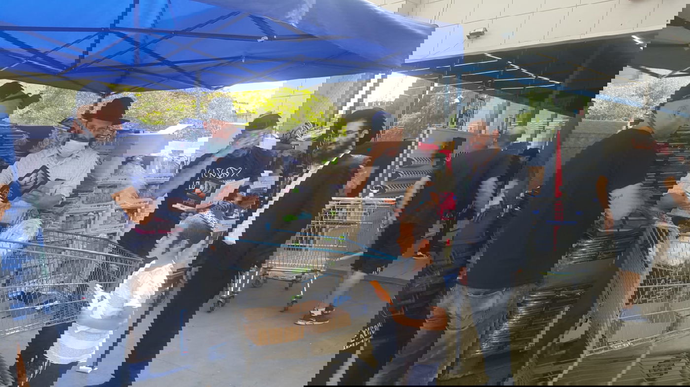 החב"דניקים הסתערו עם התפילין על מרכזי הערים